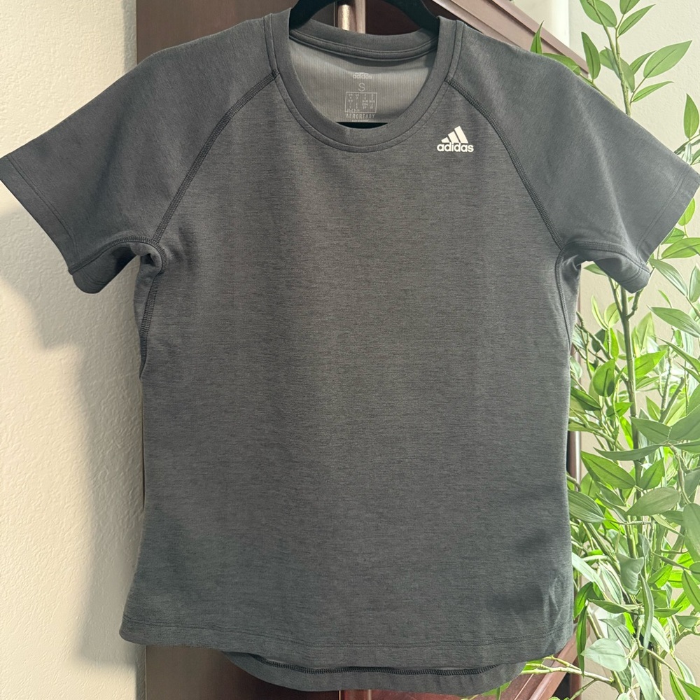 EUC Adidas Aeroready Dark Gray Tee
